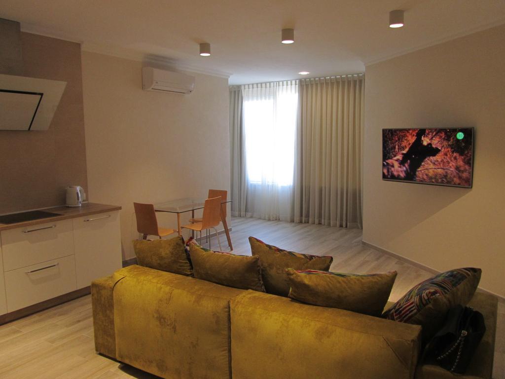 Apartments On Henuezskaya 5 Odessa Ngoại thất bức ảnh