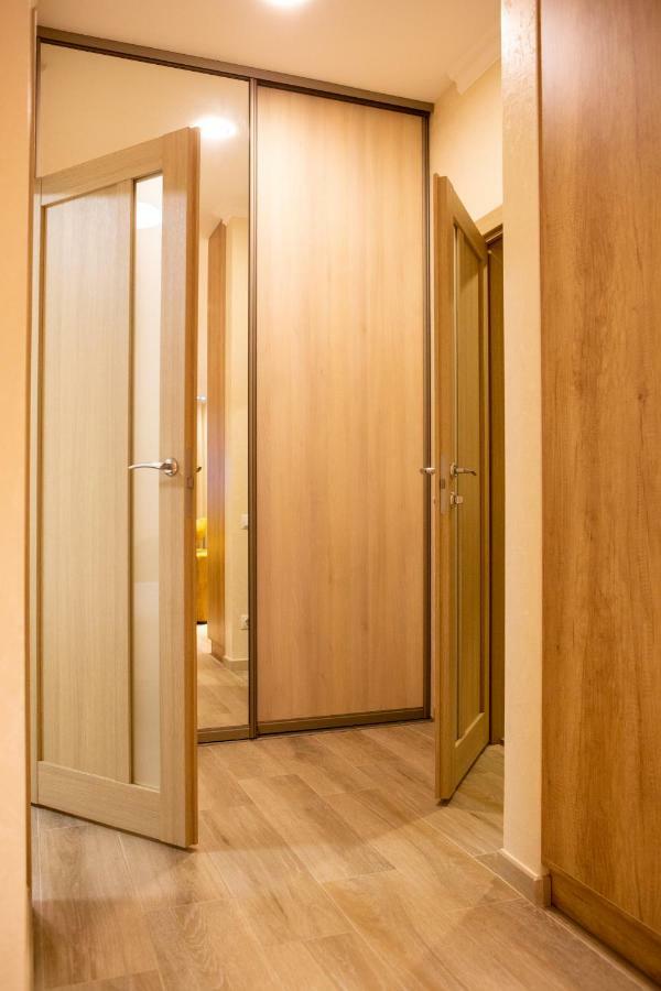 Apartments On Henuezskaya 5 Odessa Ngoại thất bức ảnh